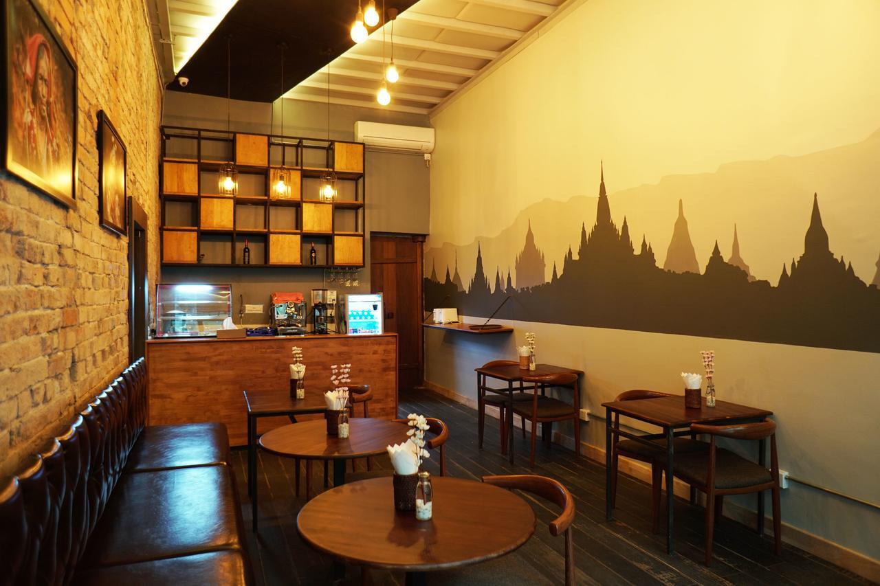 Baobabed Hostel Yangon, Myanmar Bagian luar foto