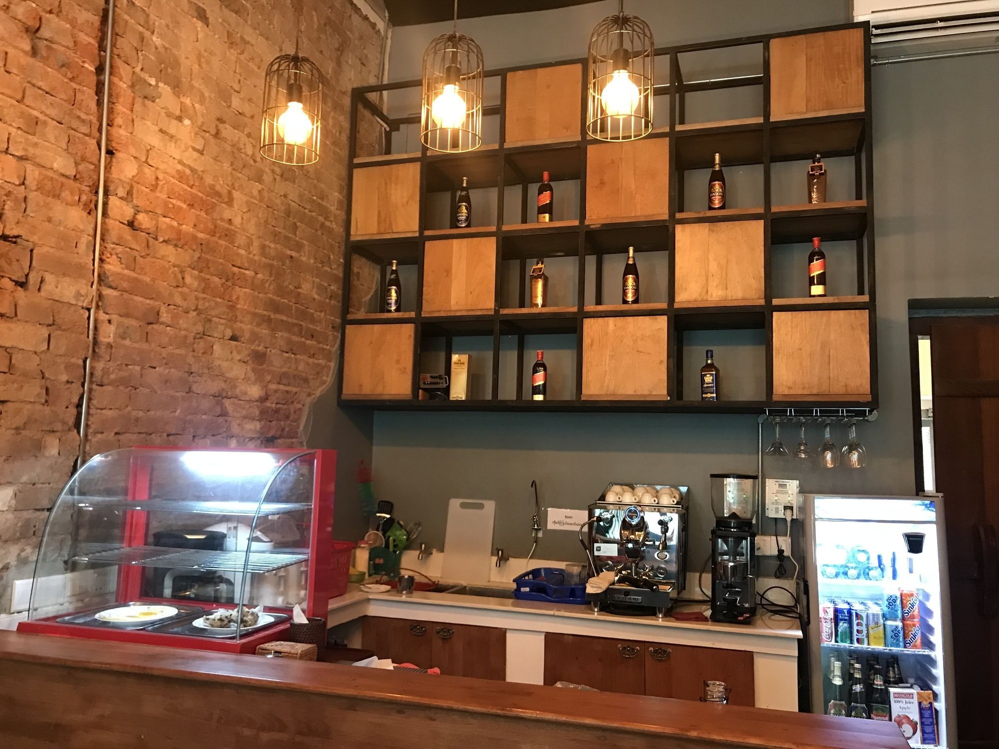 Baobabed Hostel Yangon, Myanmar Bagian luar foto